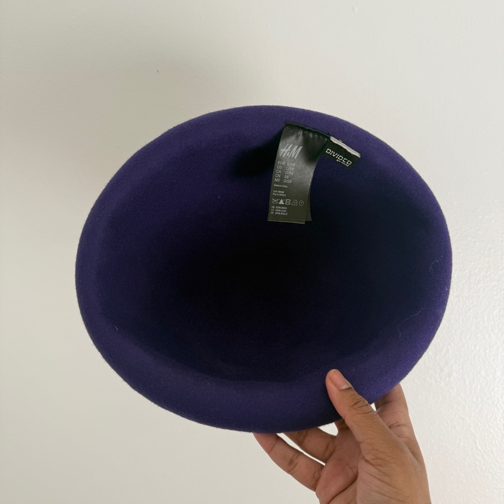 Round Hat - Picture 2 of 3